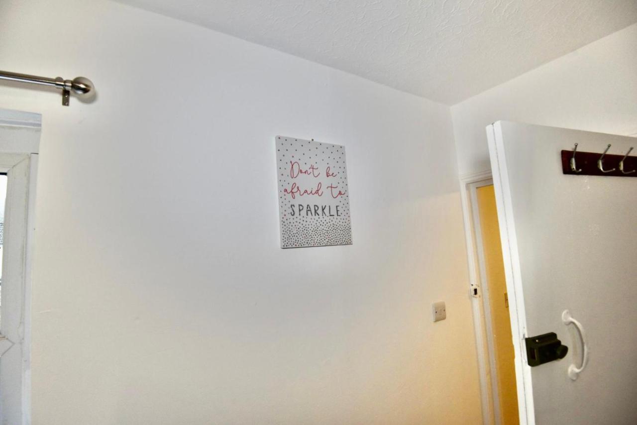 Come On In Villa Pontypridd Esterno foto